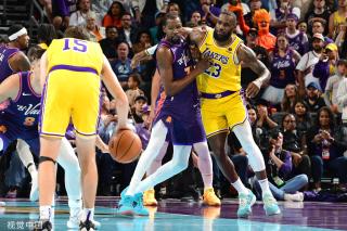 正是蝉联的 正是蝉联的